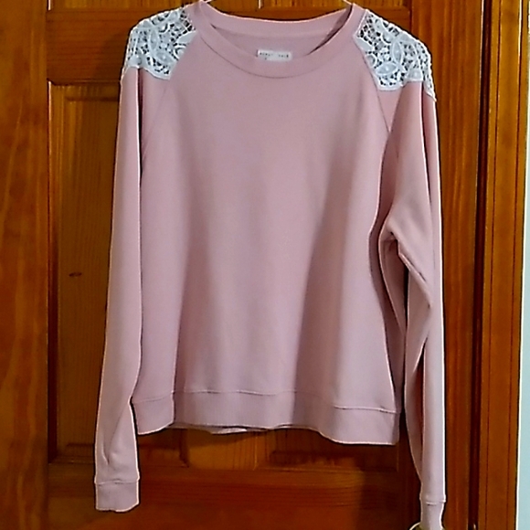 Aeropostale Tops - Aeropostale Lace Embellished Shoulder Sweatshirt